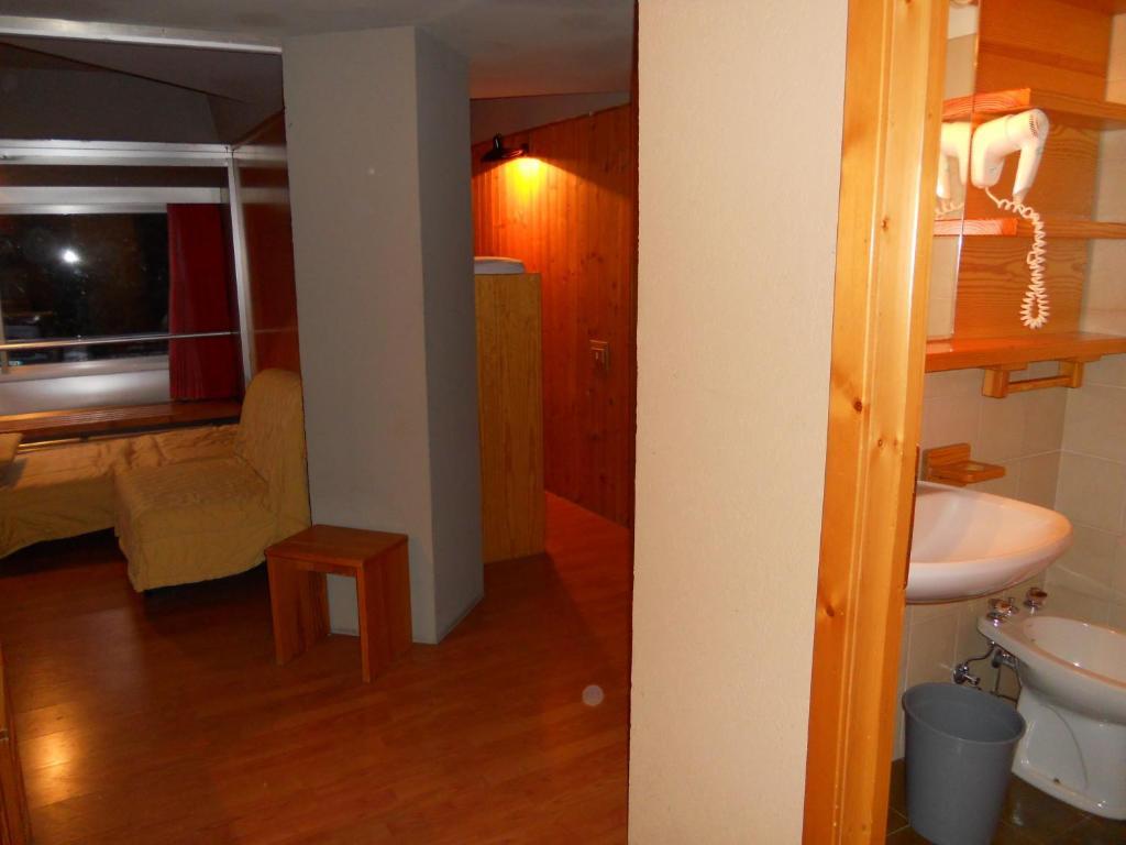 Residence Sole Alto Marilleva Ruang foto